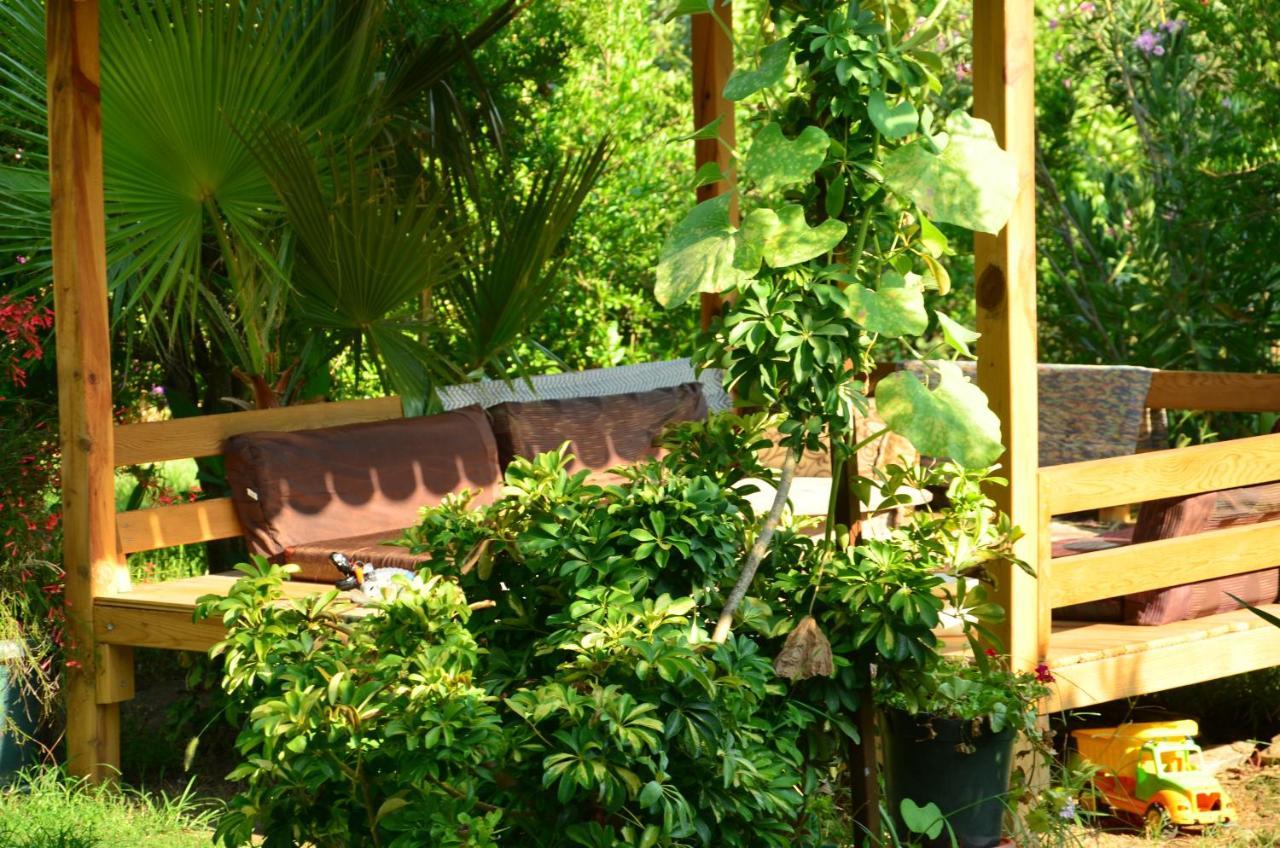 Tunays Pansiyon Bed & Breakfast Cirali Bagian luar foto