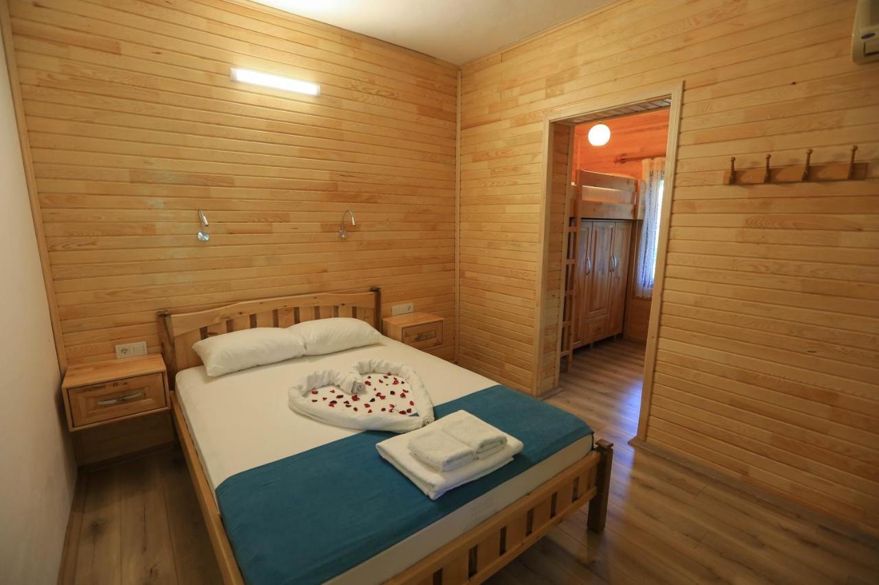 Tunays Pansiyon Bed & Breakfast Cirali Bagian luar foto