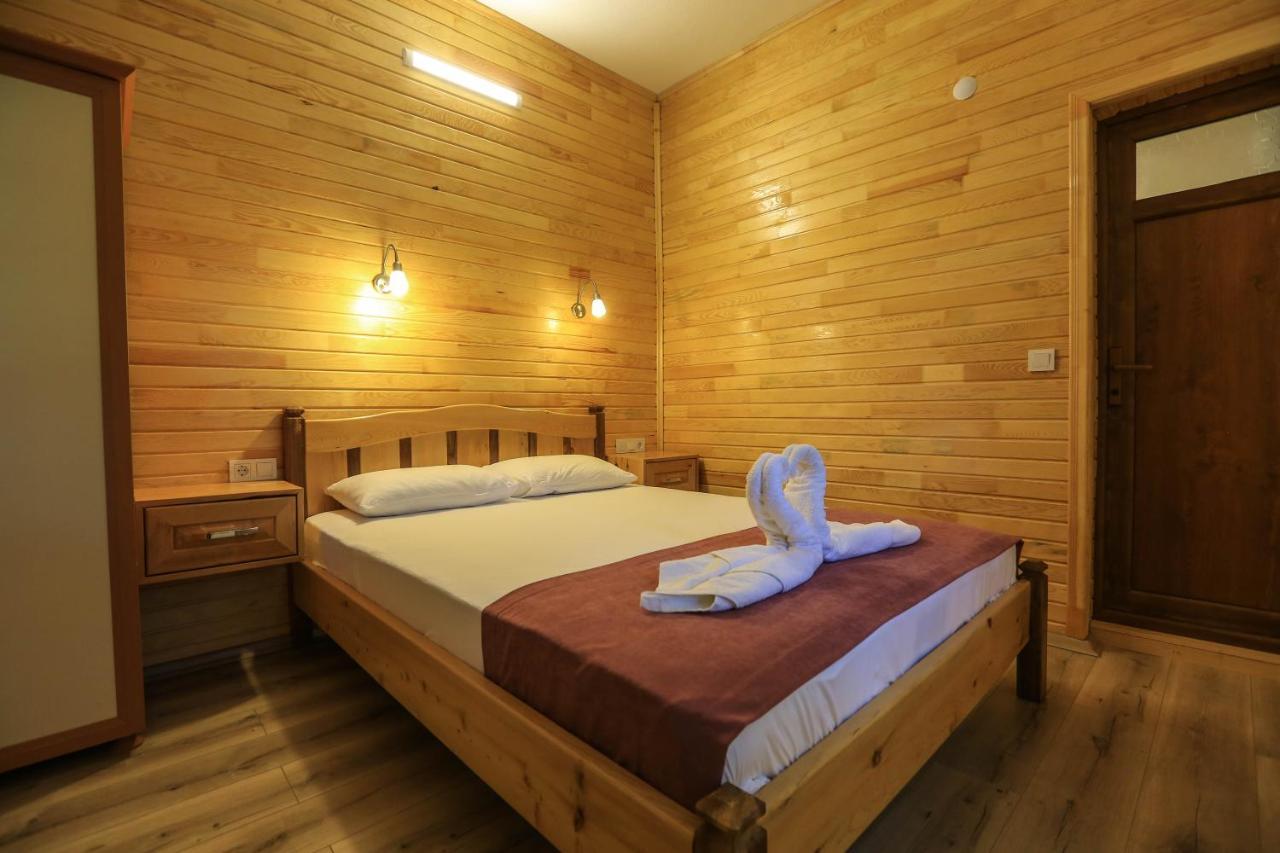 Tunays Pansiyon Bed & Breakfast Cirali Bagian luar foto