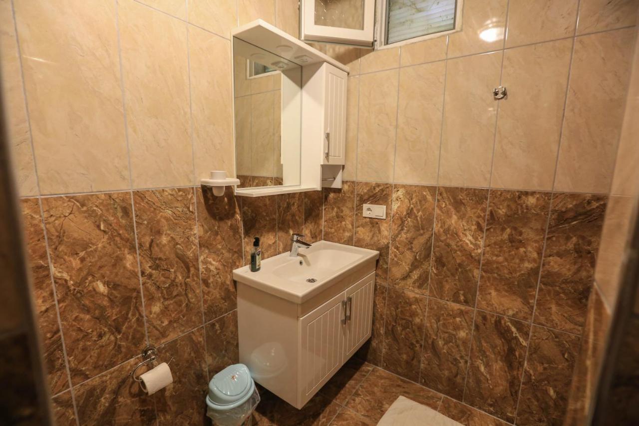 Tunays Pansiyon Bed & Breakfast Cirali Bagian luar foto